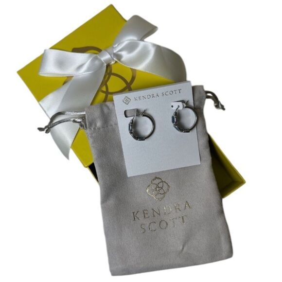 Kendra Scott Daphne Silver Jewel Earrings - Picture 2 of 7